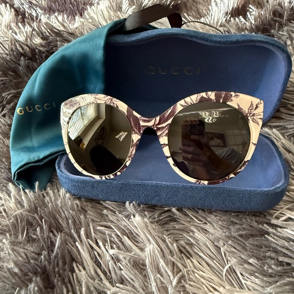 Gucci Floral Sunglasses main image 3